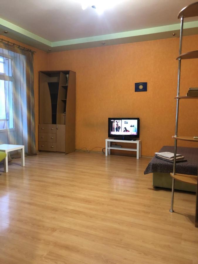 Квартира-Студия На Котляра Kharkiv Eksteriør billede